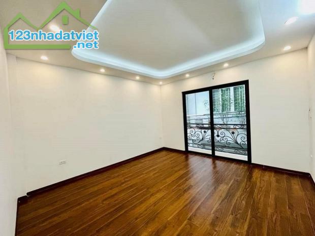 Bán Nhà Cực Hiếm - Ở Đâu Ra Có Nhà Trung Tâm Cầu Giấy – Phố Vip Nguyễn Khánh Toàn 30mx5T