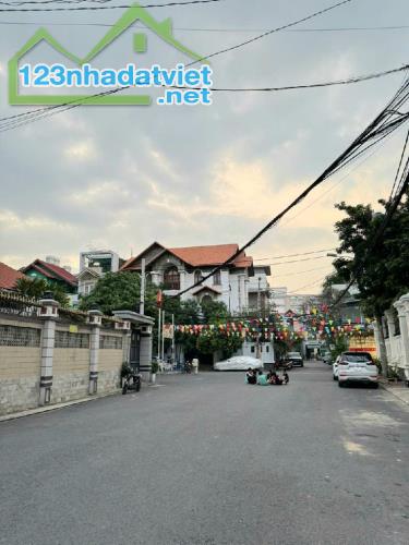 🏡🏡🏡 NHÀ 4 TẦNG HẺM XE HƠI TRÁNH .ĐƯỜNG CMT8 .P7 .TB ....DT 76M ....💸💸💸 10TỶ - 1