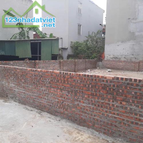 Bán nhanh mảnh đất Văn Thượng, Xuân Canh, Đông Anh 122m² mặt tiền 8m - 2