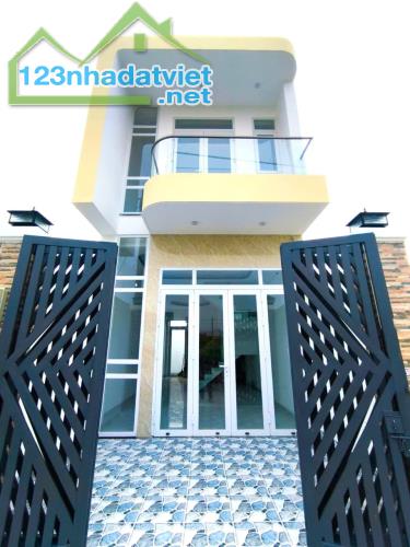 Nhà Xinh, Đón tết, Khu P lô, DTSD 102M2, Đường 10m, có vỉa hè, Long Bình, chỉ 3.2ty - 2