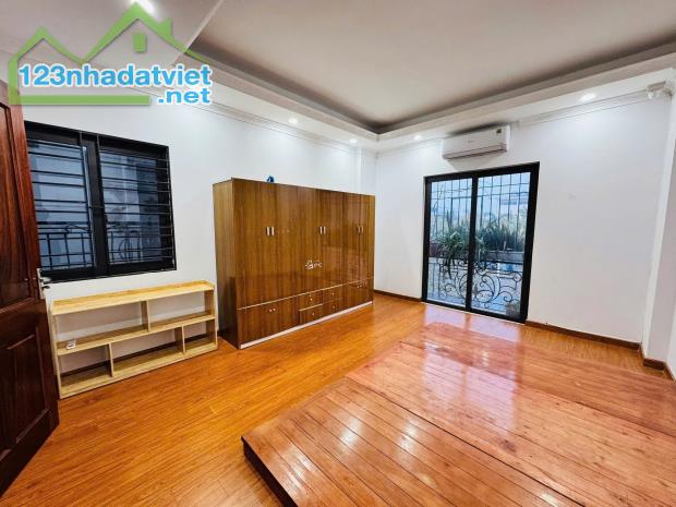 Nhà Hòe Thị 30m² - Giá chỉ 7.3 Tỷ - Siêu Phẩm Khu VIP - 2