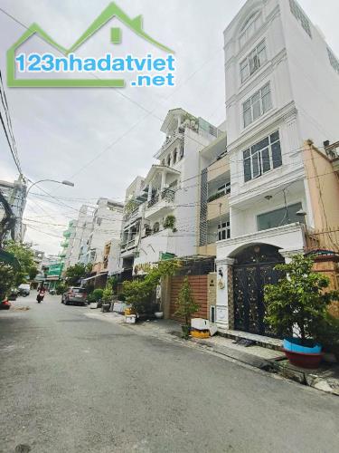 HOT! BÁN NHÀ HẺM XE HƠI ÂU DƯƠNG LÂN P2 Q8 80M2 5 TẦNG, GIÁ NHỈNH HƠN 11 TỶ. LH:0799986938