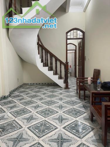 Bán gấp: nhà ngõ 58 Đào Tấn, giá 6.2 tỷ, 32m2x3T, ẢNH THẬT