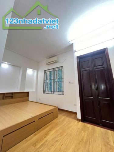 Bán Nhà Cù Chính Lan, 35m², Ngõ Thông, Ô Tô, Thoáng Sáng, Giá Chỉ 6.9 Tỷ - 1