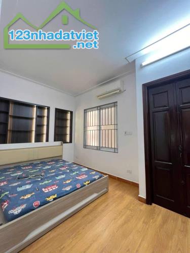 Bán Nhà Cù Chính Lan, 35m², Ngõ Thông, Ô Tô, Thoáng Sáng, Giá Chỉ 6.9 Tỷ - 2