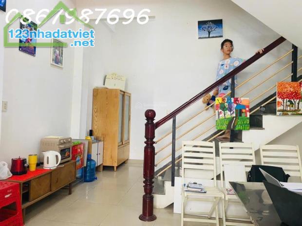 Bán Nhà 3 Tầng Hẻm Ô Tô Lê Hồng Phong - Phước Hải, Nha Trang – Giá 3.150 Tỷ