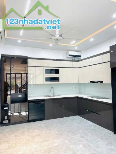 🏠🏠 Bán căn nhà lô góc 2 mặt ngõ tại vị trí đắc địa trung tâm phường Trần Hưng Đạo TPTB - 1