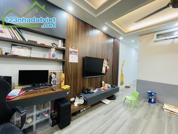 🏡 Nhà hiếm-Thịnh hào-tôn đức thắng mặt ngõ rông DT28M-4 TẦNG GIÁ CHỈ 8 TỶ - 4