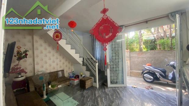 NHÀ 3 TẦNG HẺM LÊ THÀNH PHƯƠNG 26M2, NGANG 5M, GIÁ CHỈ 2,4 TỶ