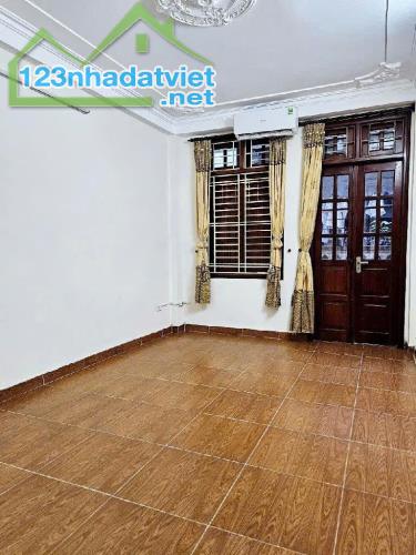 Bán nhà Quan Nhân gần ngã tư sở ngõ thông 35m2 MT 4m 6.x tỷ - 4