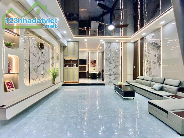 HXH PHAN HUY ÍCH - NGANG KHỦNG 6M - 4 TẦNG FULL NỘI THẤT - CHỈ 7.68 TỶ - 4