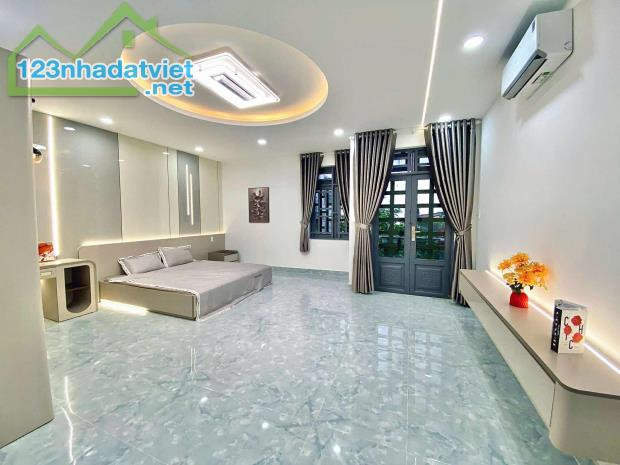 HXH PHAN HUY ÍCH - NGANG KHỦNG 6M - 4 TẦNG FULL NỘI THẤT - CHỈ 7.68 TỶ - 2