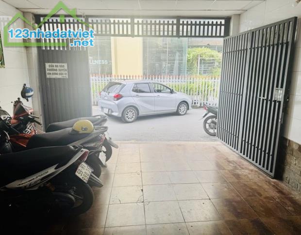 Đường Trương Đăng Quế, phường 3, Gò Vấp (giáp Bình Thạnh, Phú Nhuận) - 1