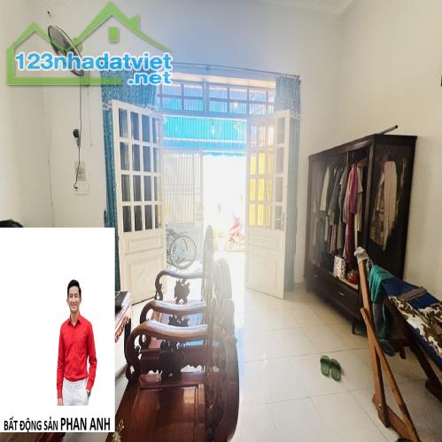 🏠 Bán gấp nhà phố Quận 9 – 2 tầng 2 pn – Chỉ có 5 tỷ.n.n.n . - 5