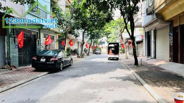 bán mảnh đất 2 thoáng, 76m, mặt tiền 7.6m, phân lô, vỉa hè , ôtô tránh - 1