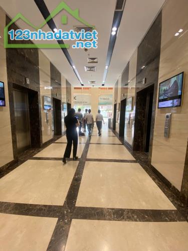 Cho thuê Văn Phòng đã setup tiêu chuẩn DT 200m2,300m2 tại chân đế Mipec 229 Tây Sơn,ĐốngĐa