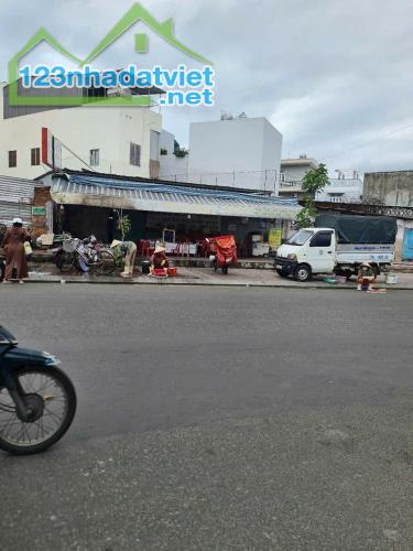 Bán đất 2 mặt tiền đường Võ Thị Sáu, ngay lối vào chợ Vĩnh trường. dt trên sổ 212,9 m2 - 1