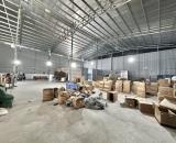 560m kho xưởng khu vực Đức Giang cho thuê, container đỗ cửa