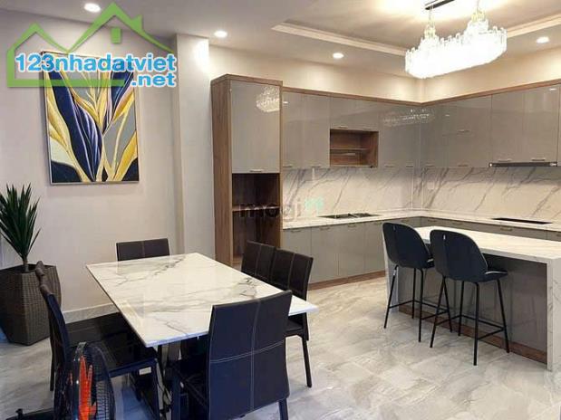 💥 BIỆT THỰ SÂN VƯỜN - SIÊU HIẾM - NGAY NGUYỄN TRÃI, P.BẾN THÀNH, TPHCM💲 Chỉ: 25 tỷ - 3