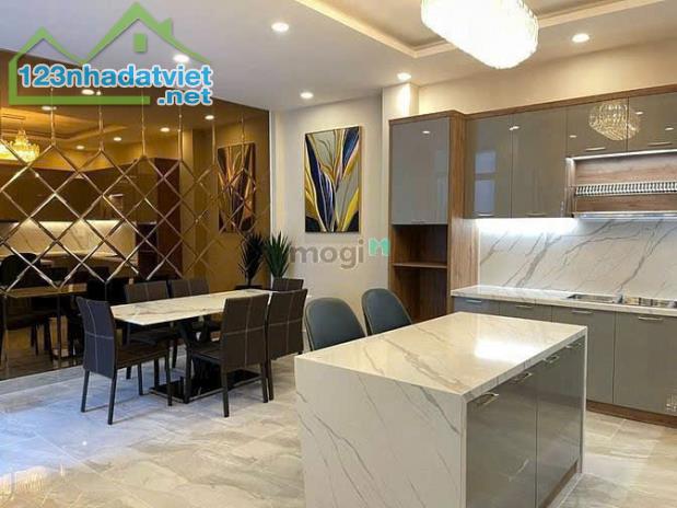 💥 BIỆT THỰ SÂN VƯỜN - SIÊU HIẾM - NGAY NGUYỄN TRÃI, P.BẾN THÀNH, TPHCM💲 Chỉ: 25 tỷ - 2