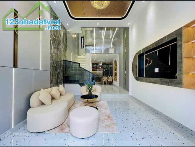 Đường Nam Kỳ Khởi Nghĩa, P7, Quận 3 DT 40m2