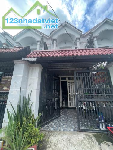 Bán Nhà Gấp nhà 1 Lầu đường xe hơi, 4 x 18, 3PN.