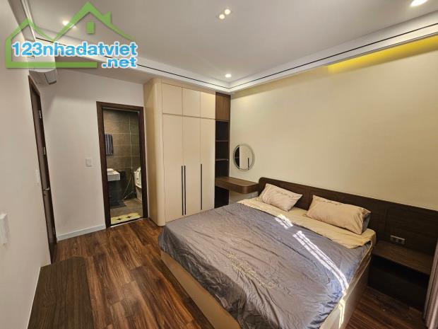 CHo thuê căn hộ 2 phòng ngủ xịn xò Vinhomes Marina - 3