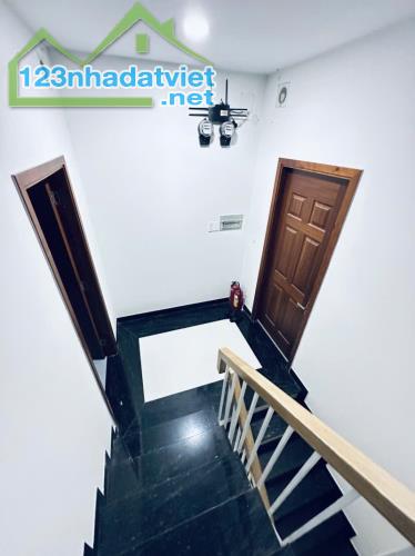 Bán CHDV hẻm 220 Nguyễn Oanh ngang 5m 95m2 5 tầng 12PN TN 55tr NT đẹp gần chợ 12.6 tỷ - 2