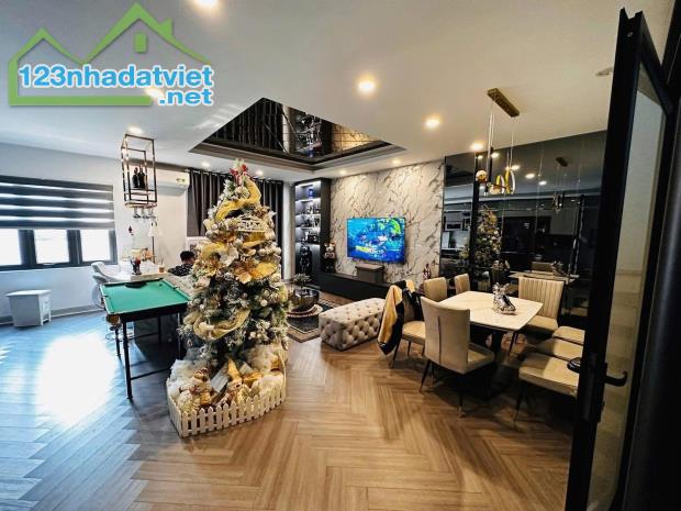 NHÀ MẶT PHỐ GIÁP BÁT 109,4M2*5T, 16 PHÒNG NGỦ, GARA RỘNG - 2