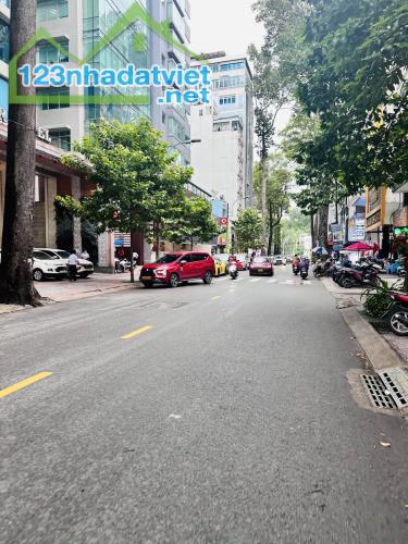 Mặt tiền KD Bùi Thị Xuân P.Bến Thành 82m2 ngang 4m giá 28.9 tỷ