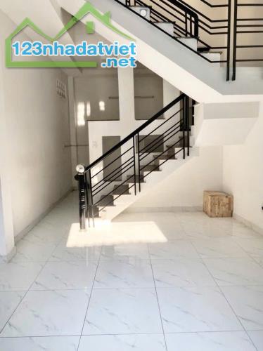 💥 Nhà 2 tầng - 5x20 - Lê Đình Cẩn- sát Tên Lửa - Nhỉnh 4 Tỷ 💥 - 1