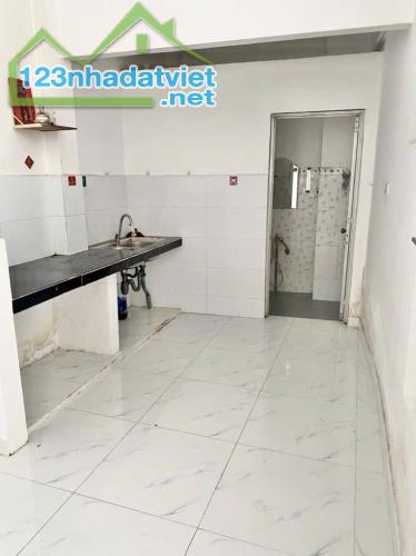 💥 Nhà 2 tầng - 5x20 - Lê Đình Cẩn- sát Tên Lửa - Nhỉnh 4 Tỷ 💥 - 2