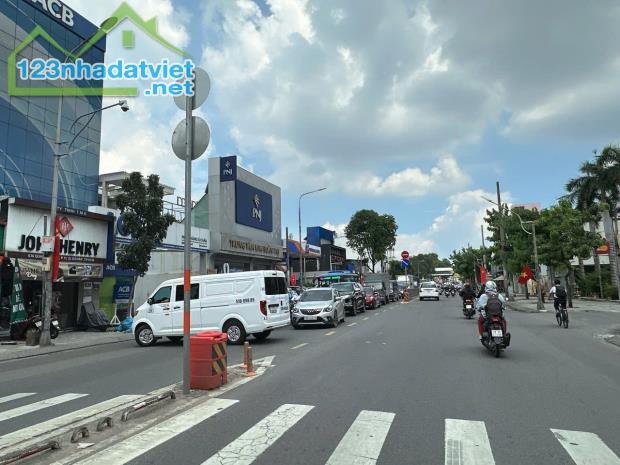 CHDV 8 tầng mới hẻm 656 Quang Trung ngang 8m 200m2 75PN TN 220tr gần chợ HHT 50 tỷ. - 1
