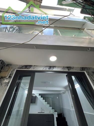 Nhà 3 tầng 4x6m nở hậu 5m, 196H Trần Quang Khải 4.7 tỷ - 1
