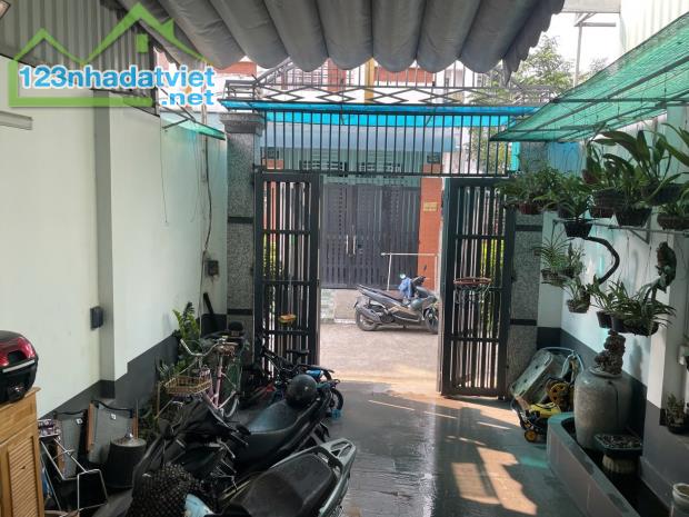 ĐỐI DIỆN VẠN PHÚC CITY - 5 TẦNG - ĐƯỜNG XE HƠI - 104M2 CN - GIÁ CHỈ 8 TỶ - 2