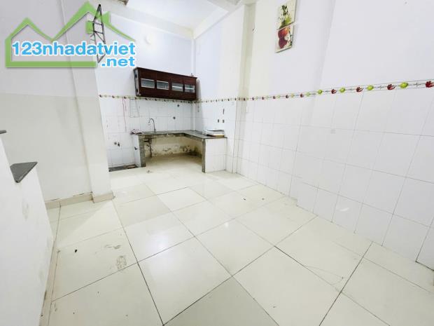 NHÀ HẺM XE HƠI – NỞ HẬU – 1 TRỆT 1 LẦU – NƠ TRANG LONG – CHỈ 6.3 TỶ - 1