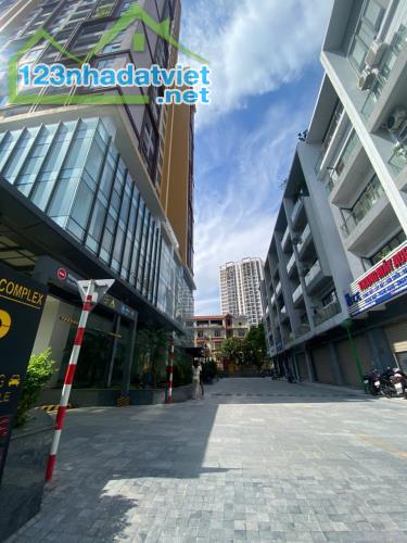 Cho thuê 800m2 chân đế chức năng nhà trẻ, trung tâm dạy học...tại tòa T$T 120 Định Công - 3