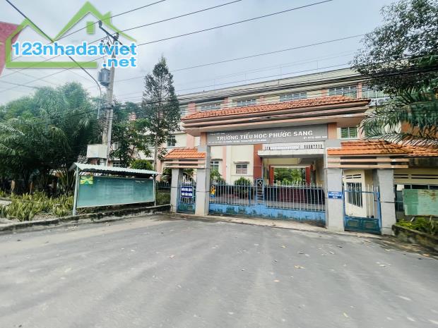 ĐỊNH CƯ SANG ÚC CẦN SANG LẠI 3250M2 ĐẤT THỔ CƯ SHR MẶT TIỀN ĐƯỜNG DH 519 GIÁ 9 TỶ - 1