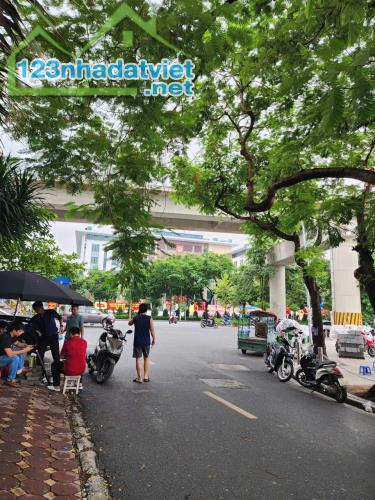 Cho thuê văn phòng 120m2 view hồ mặt phố Hoàng Cầu, Mai Anh Tuấn, Đống Đa, Hà Nội - 3