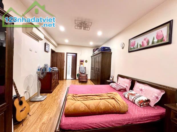 Cần bán Chung Cư 25 Lạc Trung, Lô góc 120m2 x 3 Ngủ 2bancong - SDCC - Giá 9,1 Tỷ - 3