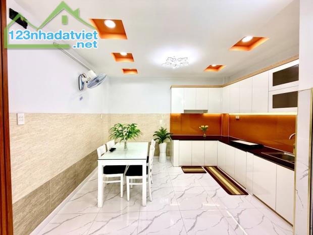 Hẻm xe hơi Phạm Văn Chiêu - 4 tầng - Ô TÔ vào nhà - 6.62 tỷ - 3