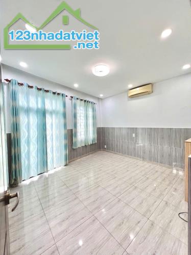 🔥🔥 VỊ TRÍ ĐẸP - NHÀ HIẾM CÓ TẠI PHƯỚC LONG A – GẦN CHỢ PHƯỚC LONG B – KHU VỰC KHAN HIẾM - 3