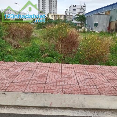 💥🚘🔥 BÌNH TÂN,THỔ CƯ, VIEW ĐẸP, HẺM NHỰA 8M, SÁT MẶT TIỀN, 50M2, NGANG 4.3M, CHỈ 5.29 TỶ - 2