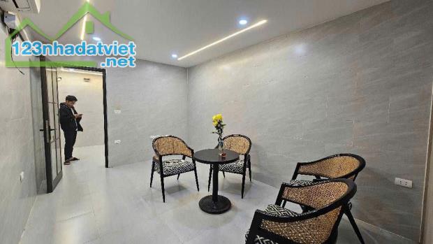 Bán TT Phố 8/3 34/70m2 T1 Mặt Tiền 5m Chỉ Nhỉnh 4 TỶ - 4
