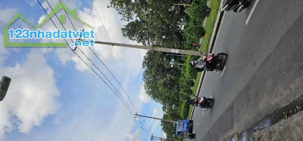 MẶT TIỀN TÂN SƠN , GÒ VẤP , ĐỐI DIỆN SÂN GOLF TÂN SƠN NHẤT - 5 × 30 - DT150M  , GIÁ 22 TỶ