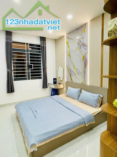 SIÊU PHẨM NHÀ PHỐ ĐỒNG BỘ 4 TẤM - NGANG 5.5M FULL NỘI THẤT - CHỈ 6.58 TỶ - 3