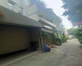 HXH ngay Đề Thám, Q1: 4,4m x 29m,dtcn: 130m2, 5 tầng, HĐT:90trieu/th, giá 22 tỷ.