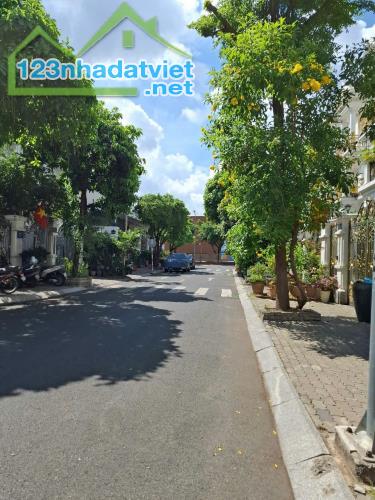 Bán biệt thự góc 2MT Cityland, P.5, Gò Vấp: 8 x 20, giá 35 tỷ. - 1