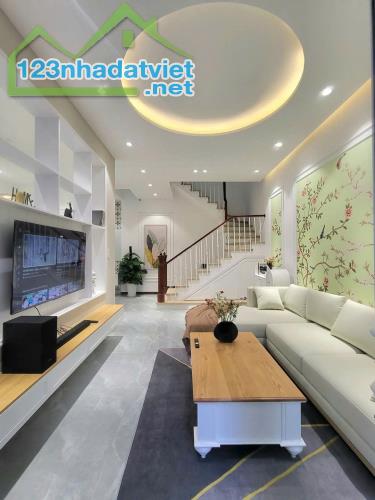 # Nhà Kiệt Hải Phòng, 95m2, 3 tầng mới tinh Chill từng góc cạnh, xịn sò, ở ngay, 4.8 tỷ - 2