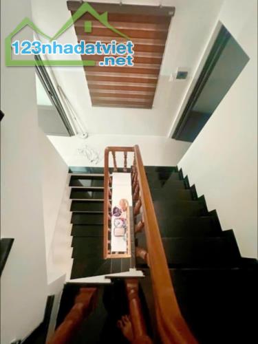 ► Mặt Tiền đường 5.5m Hoà Nam gần Bến Xe ĐN, 110m2, 3 tầng đúc, mới xây 2 năm, 4.45 tỷ - 3